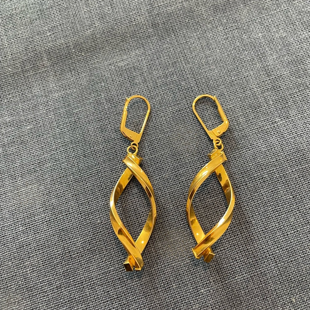 14k Gold twist dangle earrings